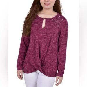 Brand new NY Collection Women Knit Keyhole Top with studs